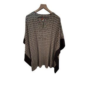 GiBiu‎ Black & White Geometric Pattern Poncho Tunic Top Large